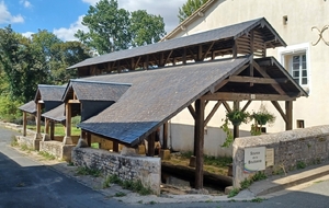 12/09/2025 - Journée à Chef-Boutonne animée par Michel M. - Photo Michel M. - Lavoir à la source de la Boutonne à Chef Boutonne.