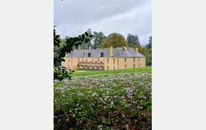 24/09/2025 - Normale à Marçay animée par Geneviève R. - Photo Patricia B. - Abbaye de Bonnevaux.